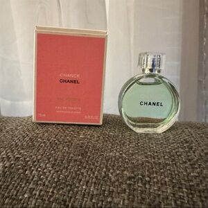 CHANEL Chance Perfume with Pink Box